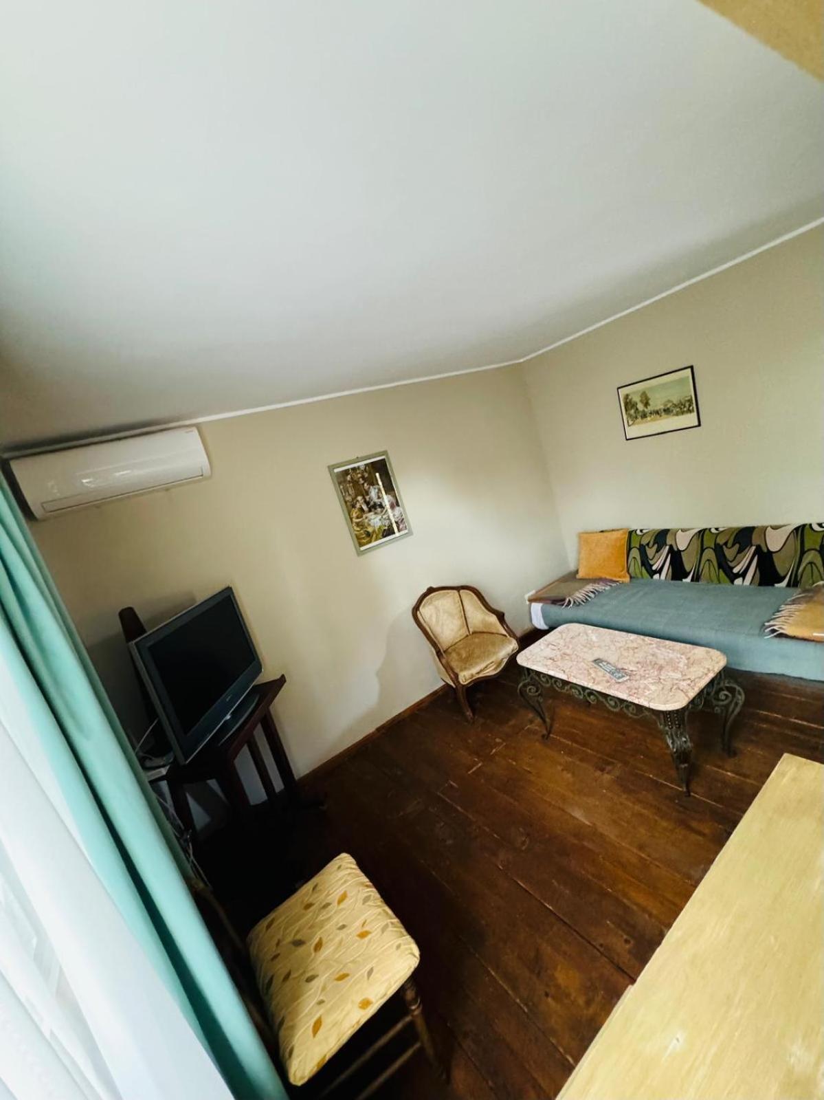 Domeniile Clos Des Colombes Douăzeci şi Trei August Extérieur photo