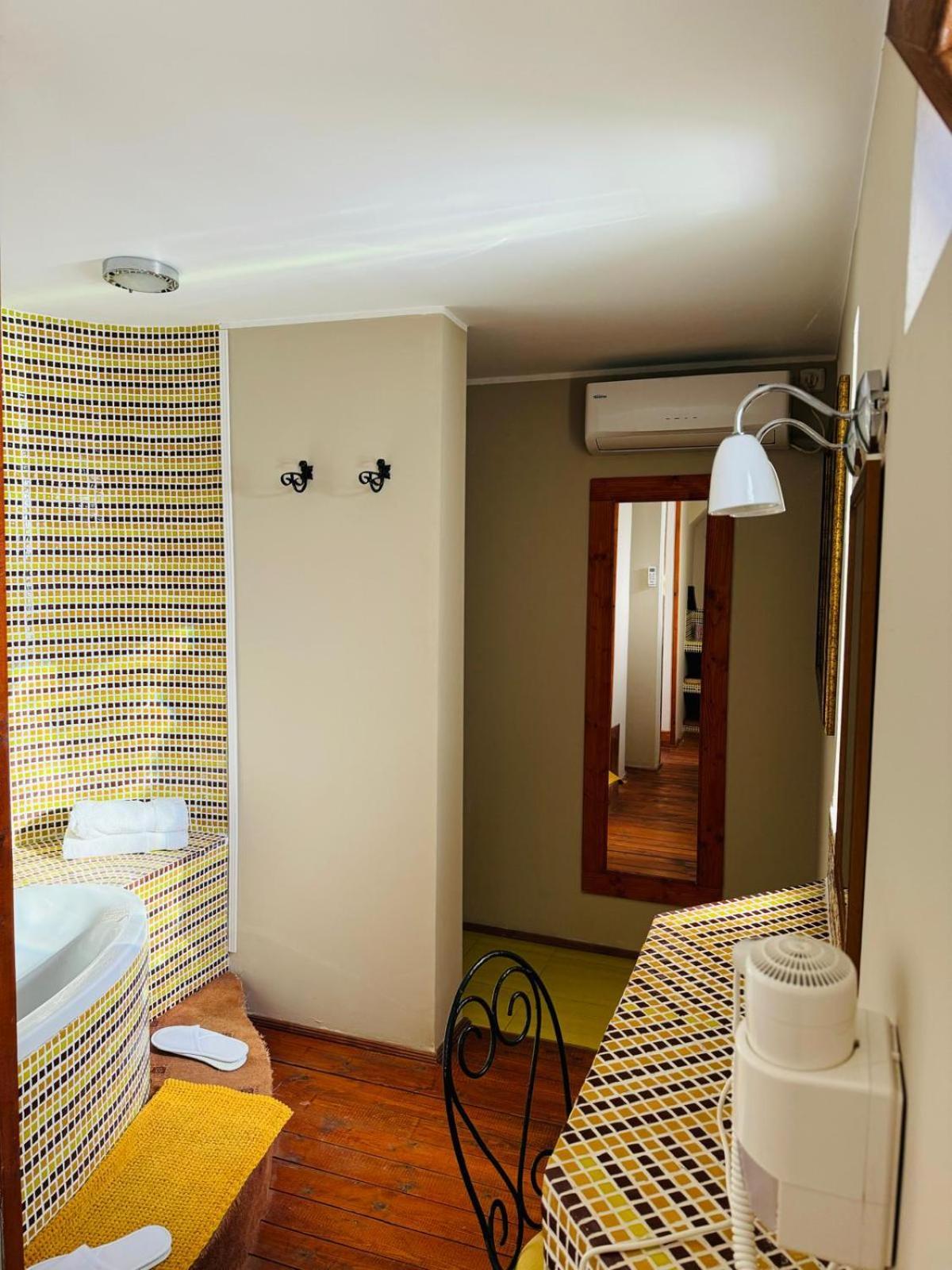Domeniile Clos Des Colombes Douăzeci şi Trei August Extérieur photo